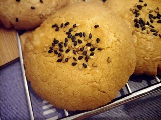 12、桃酥,表面会出现小裂纹