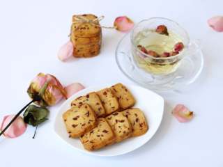 17、蔓越莓曲奇,蔓越莓香酥，配上一杯花茶解腻