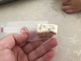 12、雪花酥,包入包装袋