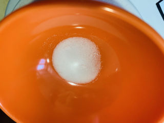 5、菠萝披萨,盐2克