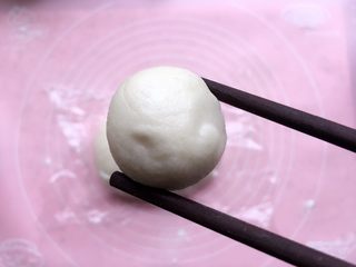 12、北方正宗老面画卷,蒸出来的小馒头比原来大1倍左右；