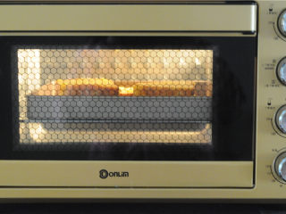 13、黄金三明治,放入烤箱，180度烤5、6分钟即可