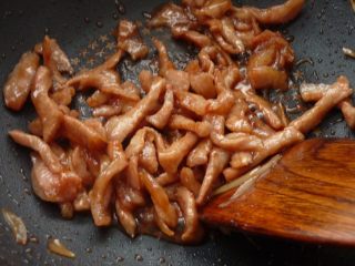 5、叉烧酥,下肉丝炒熟