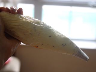 22、惊喜玫瑰马卡龙,放到一个袋子里（我用了五角头）