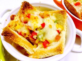 11、吐司披萨盏,铛铛铛，出炉喽……