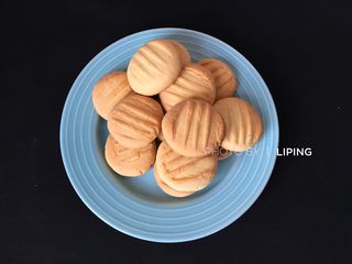 13、鸡蛋饼干,成品图