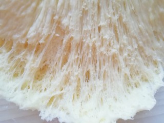 5、火腿彩蔬披萨,夏天面团发酵的又快又好。