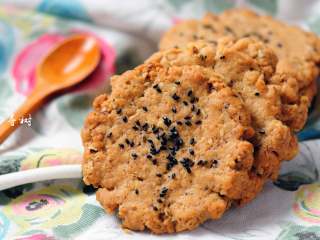 15、看得到核桃仁的核桃酥 香酥可口真材实料超满足,你尝试过在家里自己制作桃酥吗？效果怎么样，有没有达到你想要的口感？