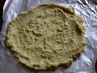 18、健康低热量披萨,把它展开展成披萨的形状