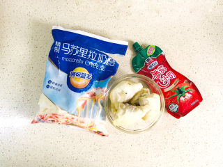 1、芝士榴莲披萨,准备好食材