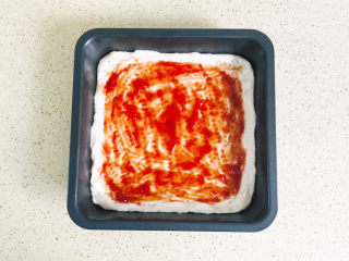 15、芝士榴莲披萨,用叉子摊平