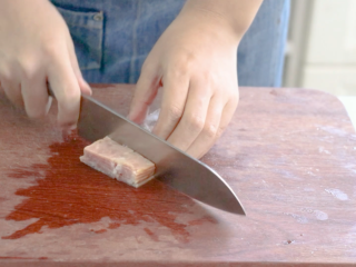 6、吐司培根披萨,切小块