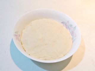 15、香肠苹果披萨,揉成光滑面团