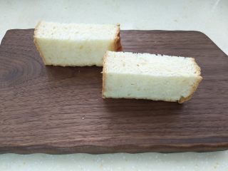 2、口袋三明治,2.	从中间切开后立起来放