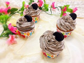 24、“迷你”奥利奥咸奶油蛋糕杯,美美的成品图！