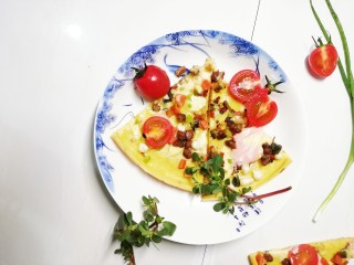 10、牛腩鸡蛋饼披萨,趁热享用吧，下层酥脆，上层香软，特别棒！