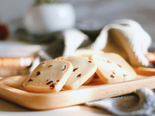 14、蔓越莓黄油曲奇,做好啦。