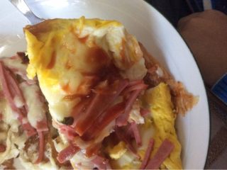 8、自创手抓饼披萨,根据口味还可加入番茄沙司