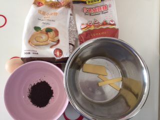 1、咖啡硬脆饼干,准备好材料
