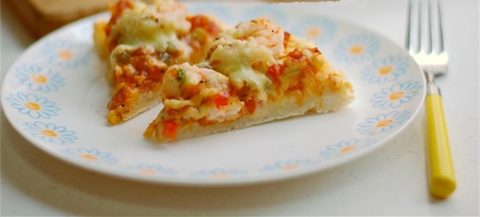 黑椒鲜虾彩椒披萨