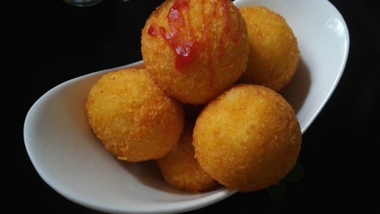 圆土豆爆浆拉丝土豆球