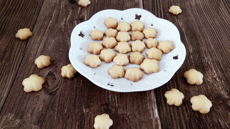 樱花蛋黄小饼干