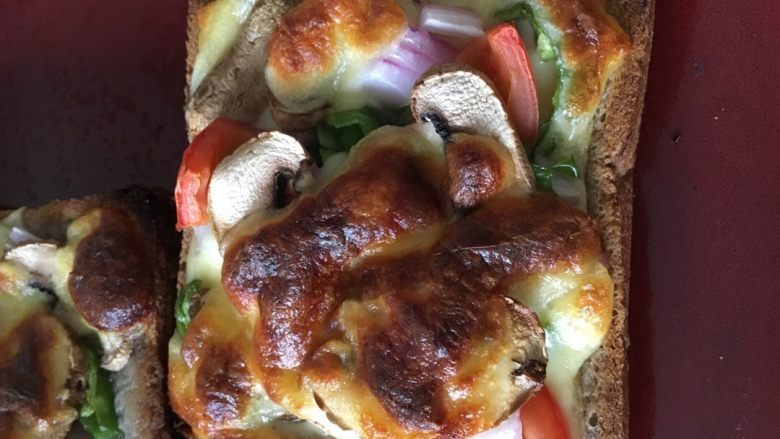 懒人土司蔬菜披萨