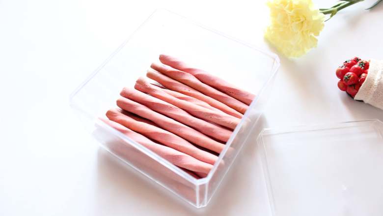 火龙果磨牙棒适合9个月以上的宝宝