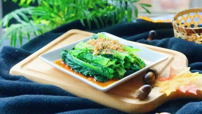 一菜二吃凉拌爽脆莴笋叶