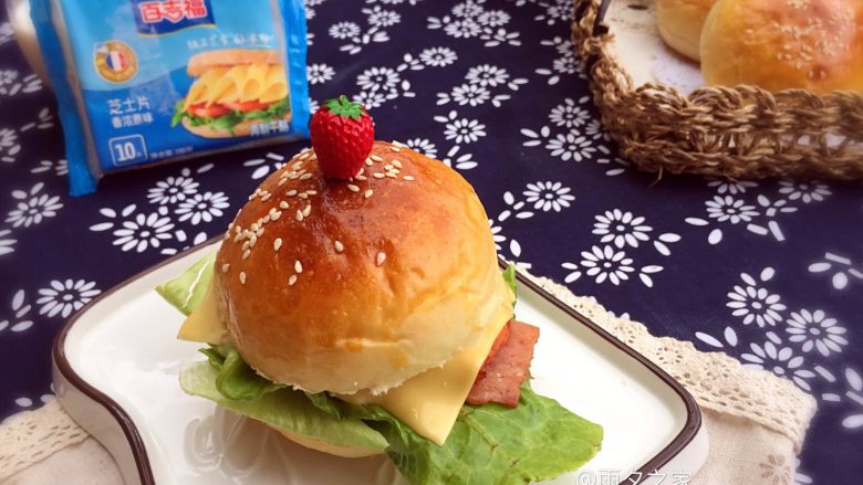 芝士培根汉堡完胜KFC