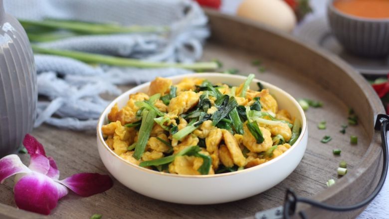 春节初二回娘家三鲜卤面四拌菜之一摊黄菜