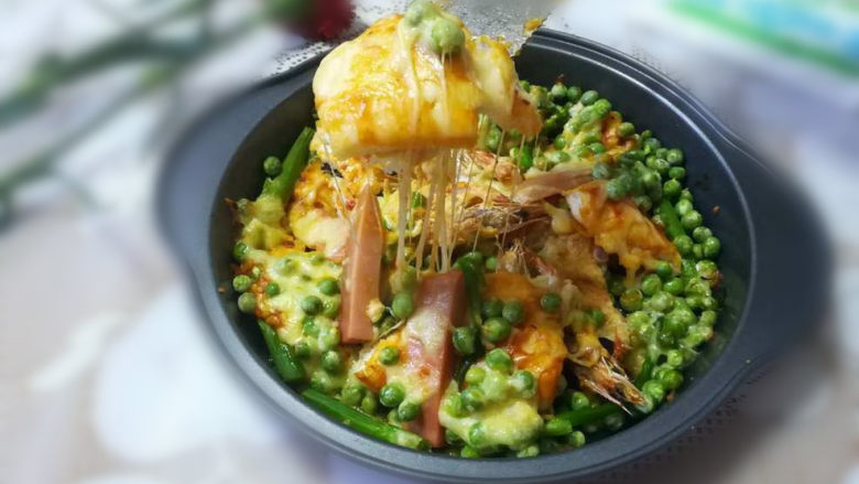 绿油油的披萨好吃不腻