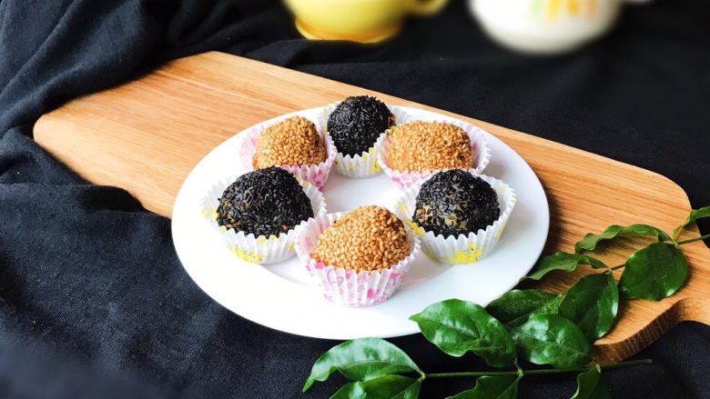 土豆糯米芝麻丸子