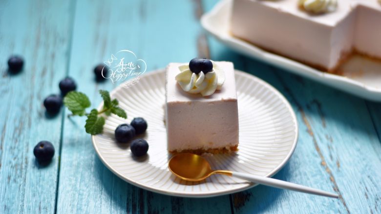 蓝莓酸奶慕斯蛋糕免烤版