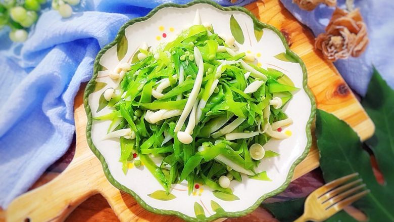 健康饮食之翡翠拌白玉荷兰豆拌白玉菇