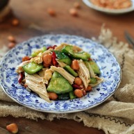 黄瓜腐竹拌花生米