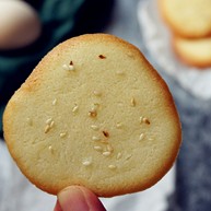 芝麻蛋白薄饼