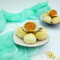 甜味凤梨蛋黄酥