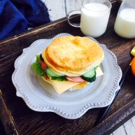 感恩节食谱烧饼夹鸡蛋老火腿