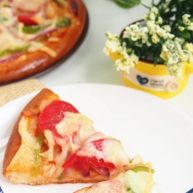 番茄鸡肉肠披萨