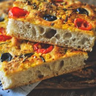 蒜香黑麦佛卡夏面包