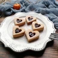 爱心果酱夹心饼干