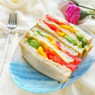 美味早餐红绿灯三明治