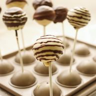 巧克力棒棒糖蛋糕