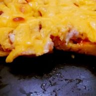 家庭美味培根披萨