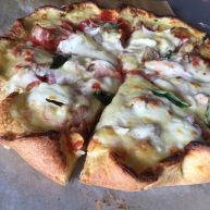 冬阴功鸡腿培根披萨