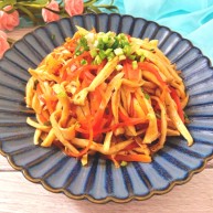 爽口凉菜凉拌胡萝卜鸡腿菇