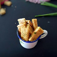 苏打酥脆小饼干