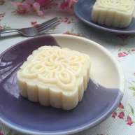 奶黄冰皮月饼