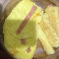 鸡蛋火腿卷